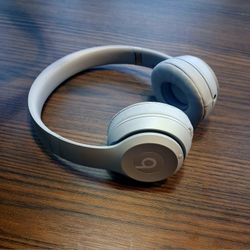 Beats By Dre Solo 4's Gray 