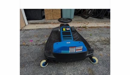 Like New. Razor Crazy Cart Shift Electric Drifting Go Kart