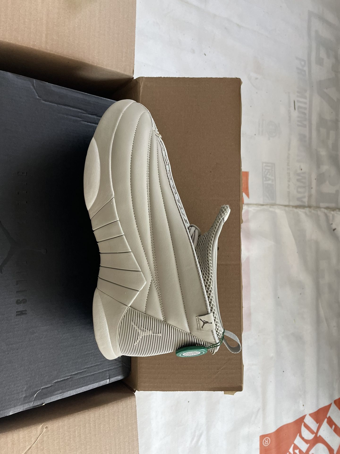 DS Jordan XV “Billie Eilish”