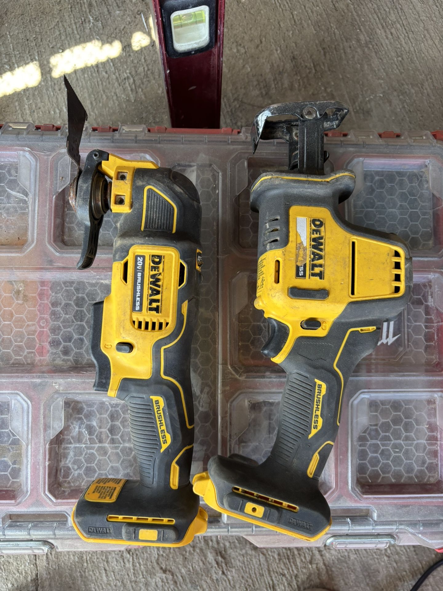 Dewalt