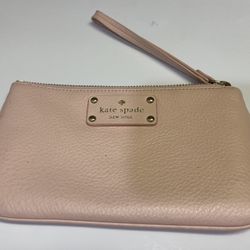 Kate Spade Medium Pink Wristlet 