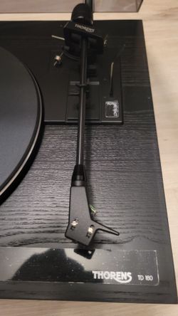 Vintage turntable thorens TD-180.