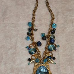 Gold-colored Chain Link Necklace With Blue Gems