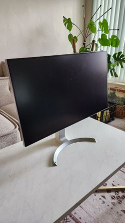 LG 32UD99-W 32-inch Ultra HD 4K monitor with original charger.