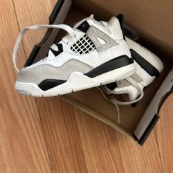 Jordan 4