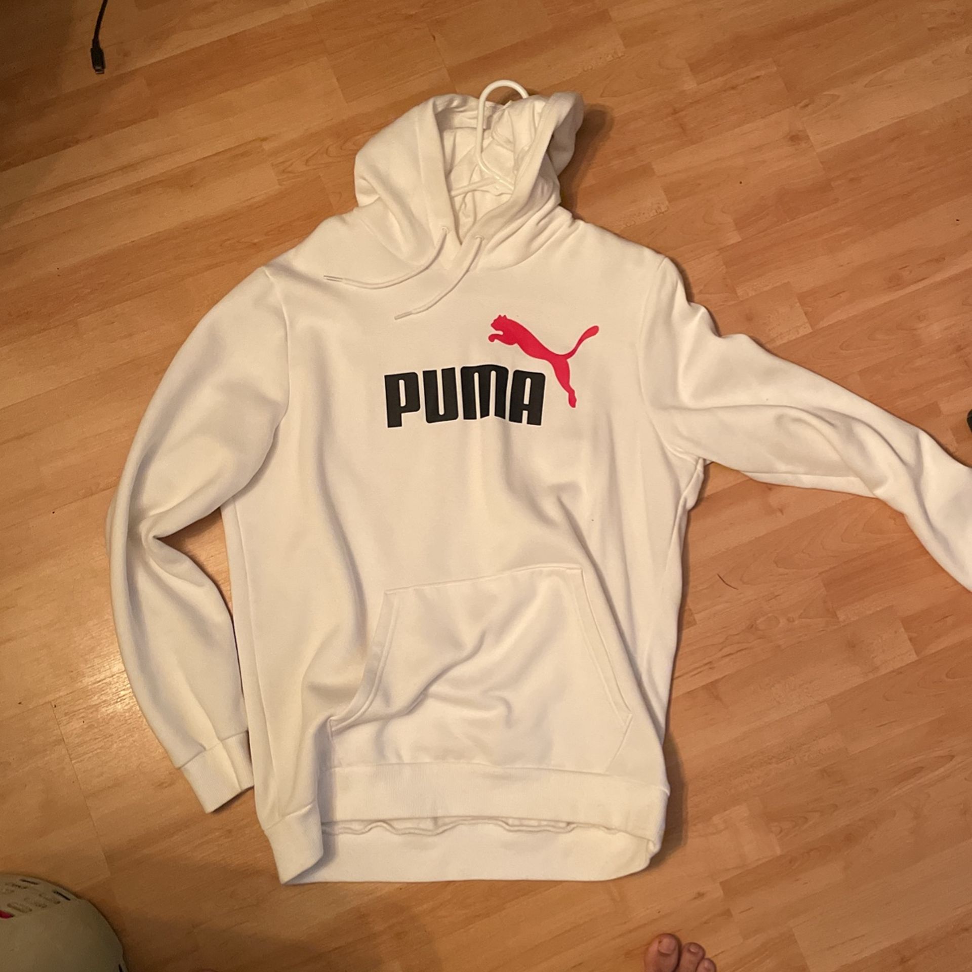 Puma White Hoodie Size Medium