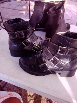 Black Croc Embossed Buckle Ankle Boots size 6