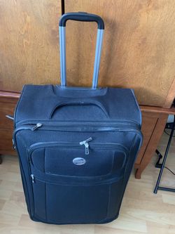 28” Luggage Expandable Spinner By American tourist er