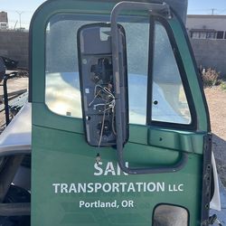 Door for Columbia freighter 2000 2008