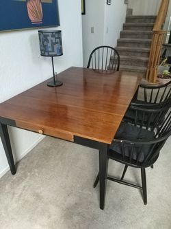 Beautiful Ethan Allen "American Impressions" Cheer Wood Dining Room Table with 6 Chairs