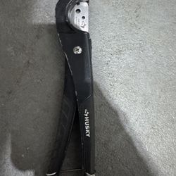Husky Flexible Tube Cutter