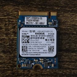 512 GB NVMe SSD M.2 2230