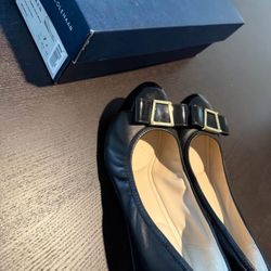Cole haan women bow sandals - Size 7