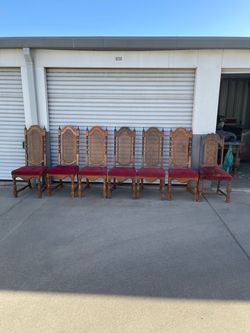 Table, chairs and china hutch