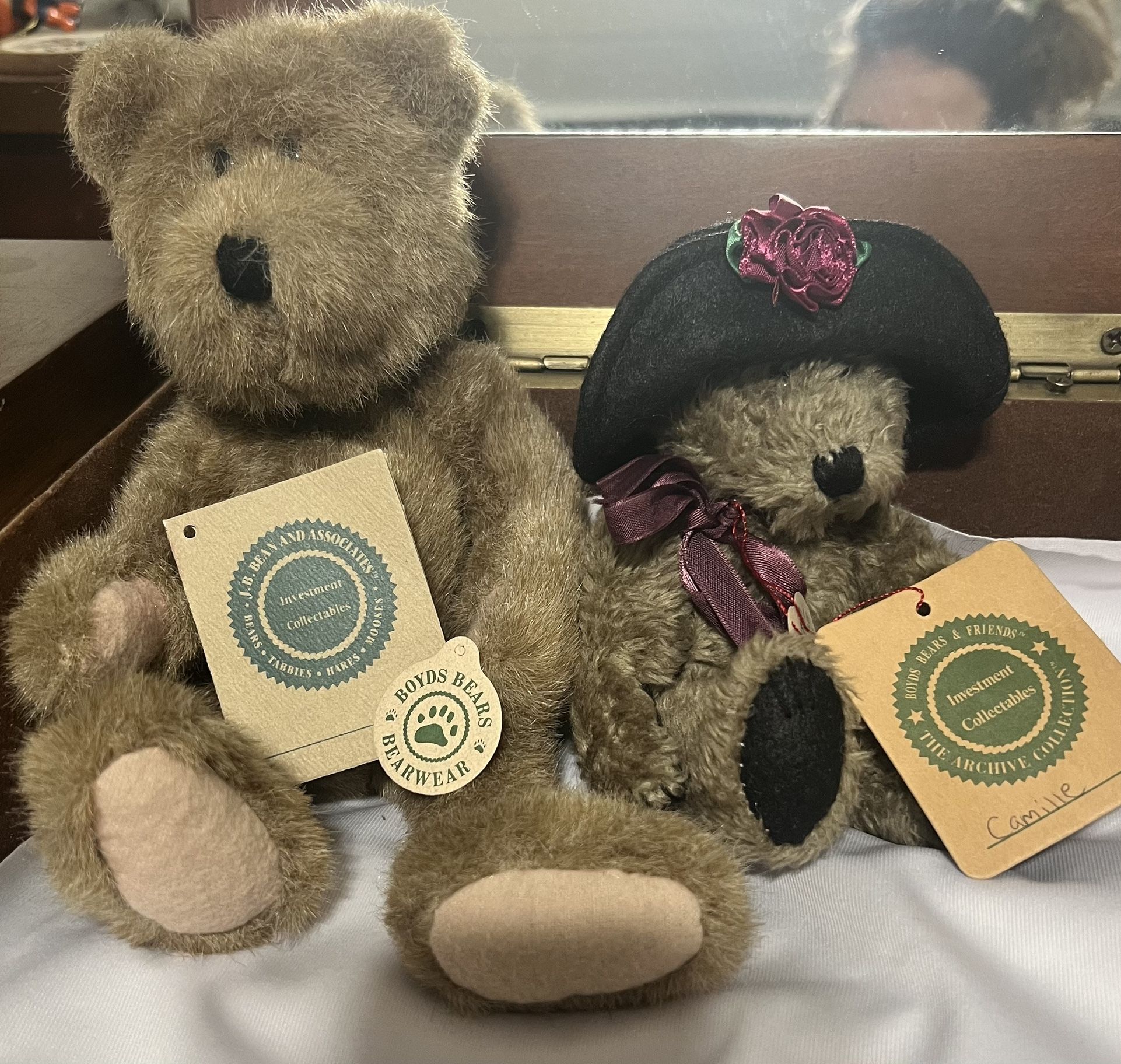 2 Boyds Bears