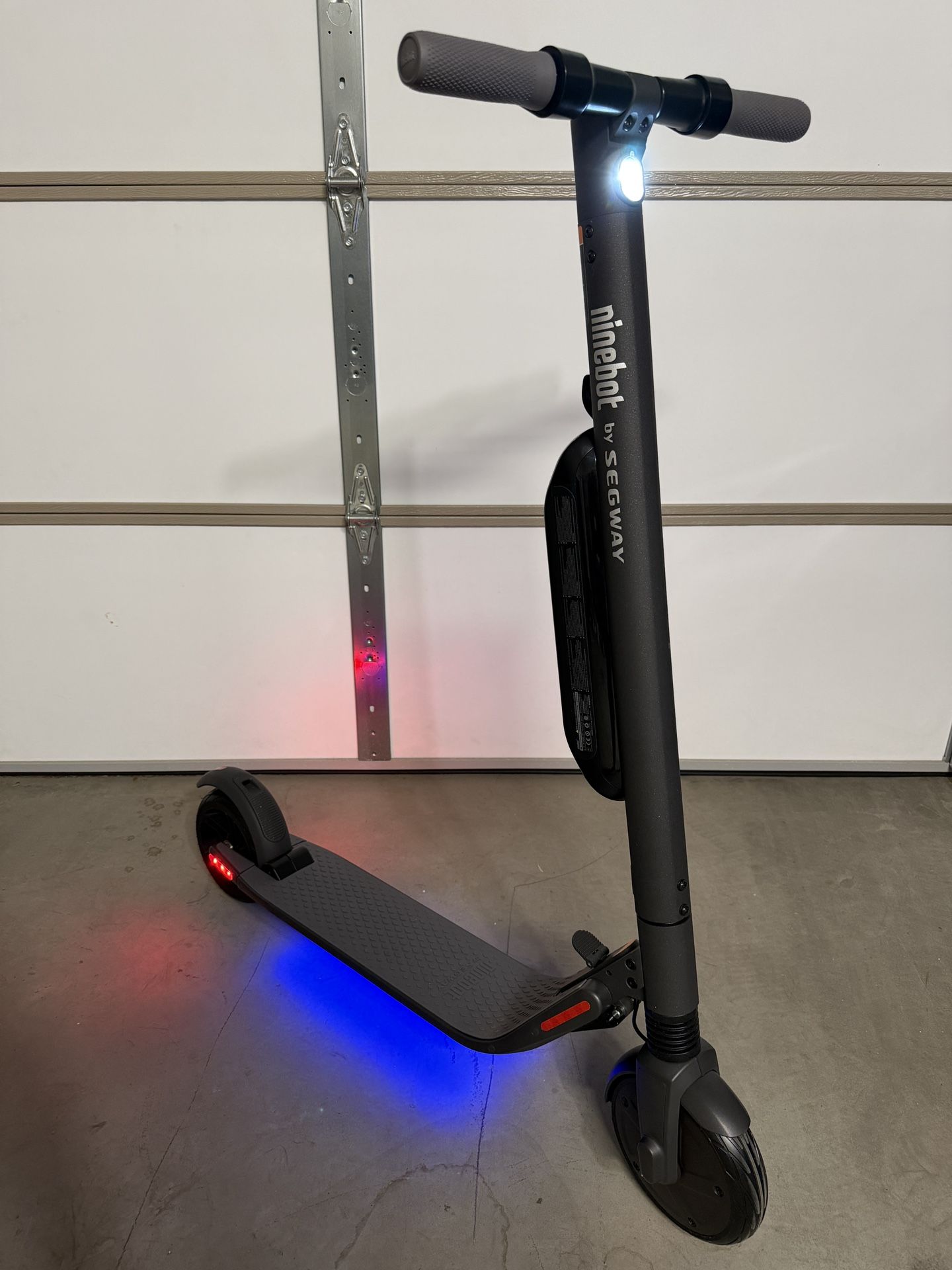 Segway Ninebot ES4 Electric Scooter - Fast 18.6 mph Max Speed - 28 Miles Max Range - Customizable LED Underfloor Lights
