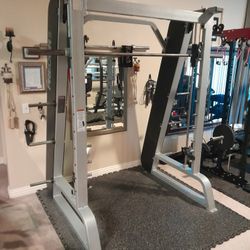 PRECOR Icarian Counter-Balanced Smith Machine