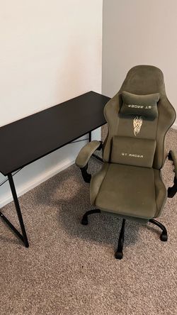 GT Racer Gaming Chair/ Gaming desk
