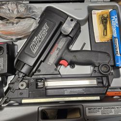 Paslode IM-325 Gass/rechargeable Battery Framing Nailer