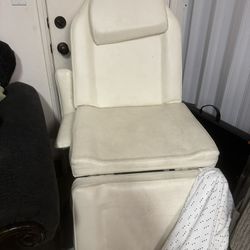 Massaging And Facial Chair 