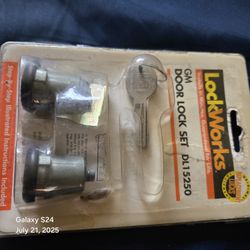 GM door key set.