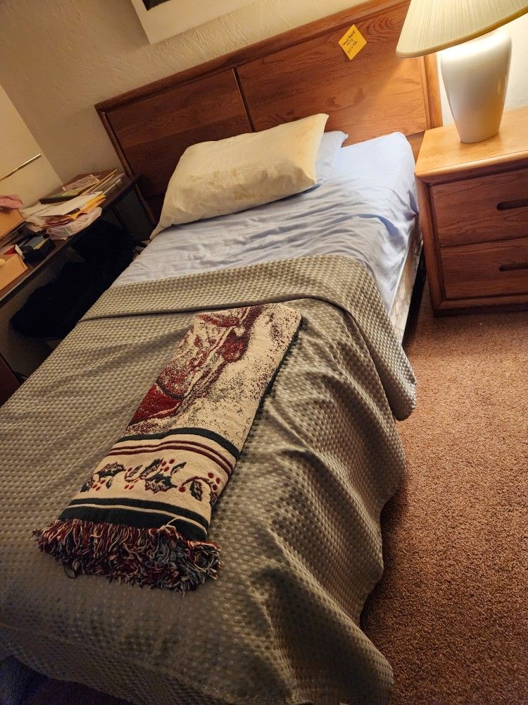 Bedroom Set And DESK $195