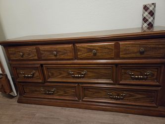 Vintage 3-Piece Wooden Bedroom Set