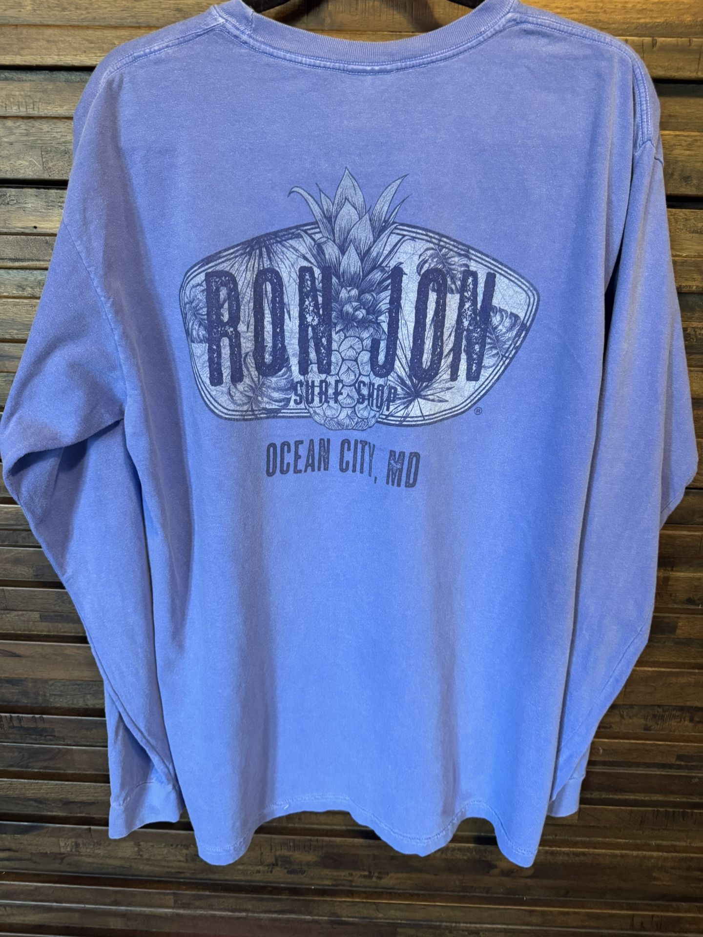 Ron Jon Surf Shop Blue Long Sleeved Tshirt Large Ocean City MD Pineapple
