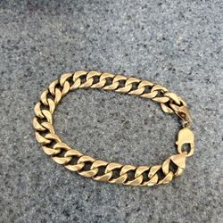 10k Cuban Link Bracelet 