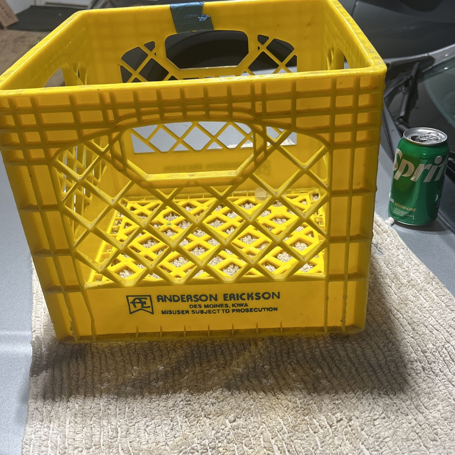 Anderson Erickson Plastic Milk Crate