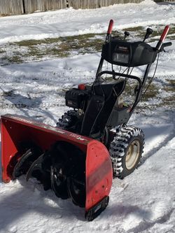 (Excellent Condition) Zero Turn Craftsman Snowblower With Electric Start 