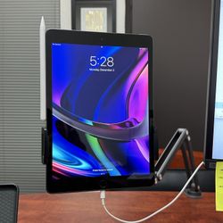 8th Gen iPad 32GB - T-mobile 