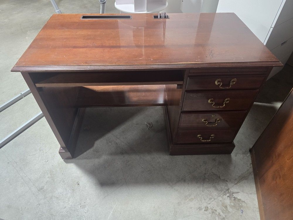 Computer Desk