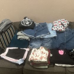 Woman’s Clothes 12