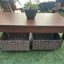 Coffe Table With Drawers And Storage Like New