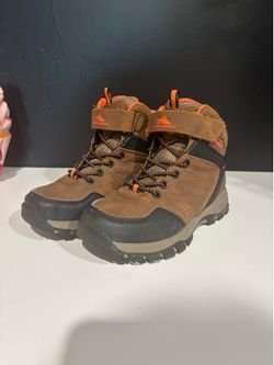 High Sierra kids boots