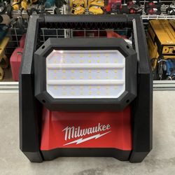 Milwaukee 4000 Lumen Floodlight