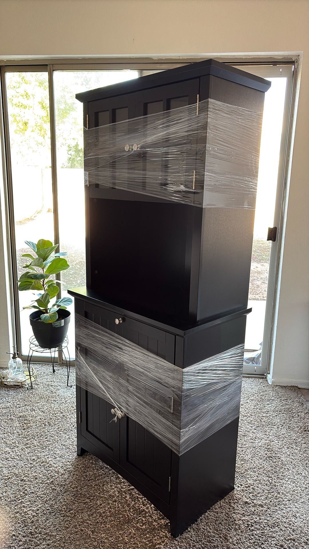 Elegant Buffett China Hutch 