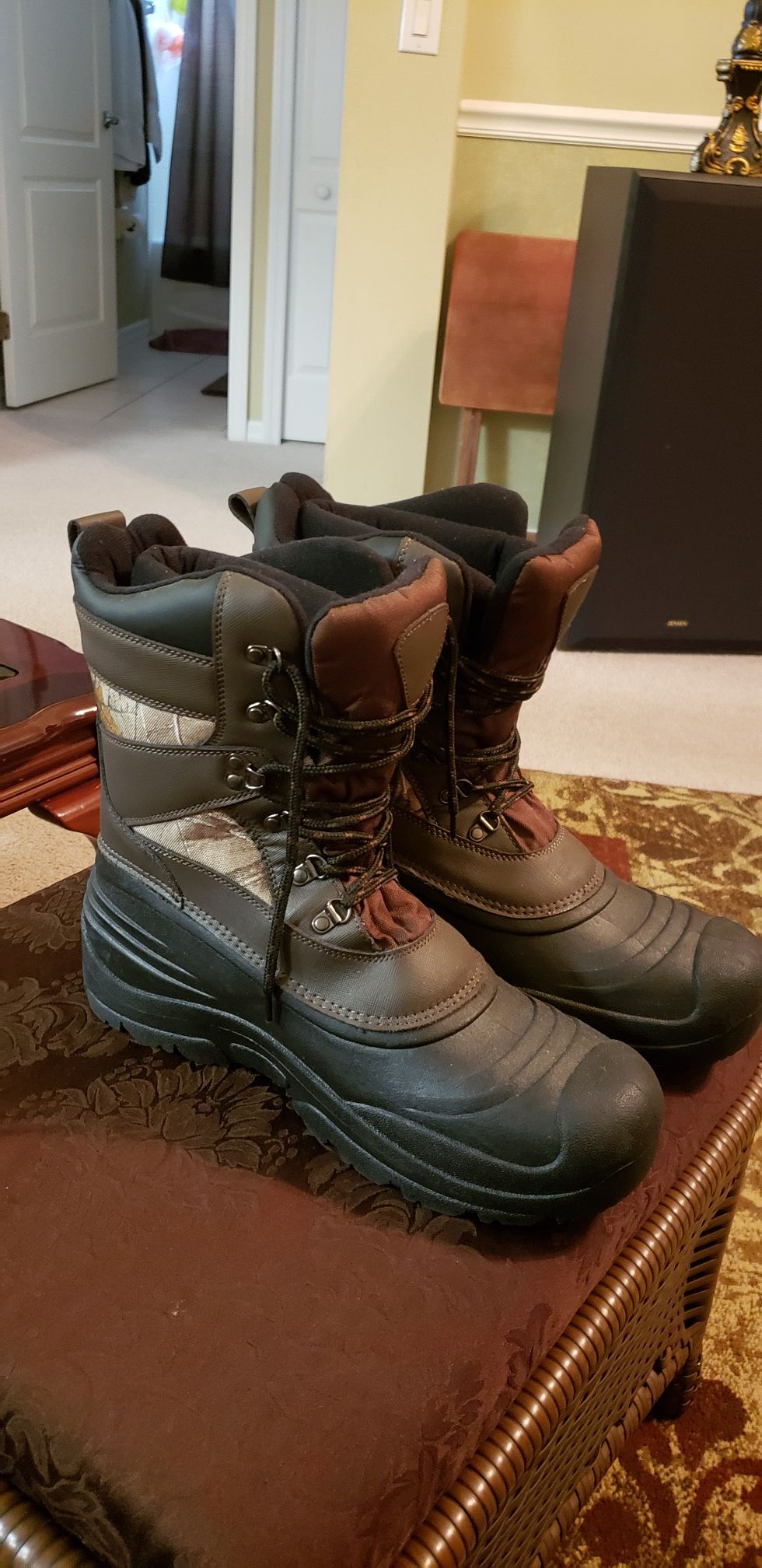 Ozark Trail snow/rain boots
