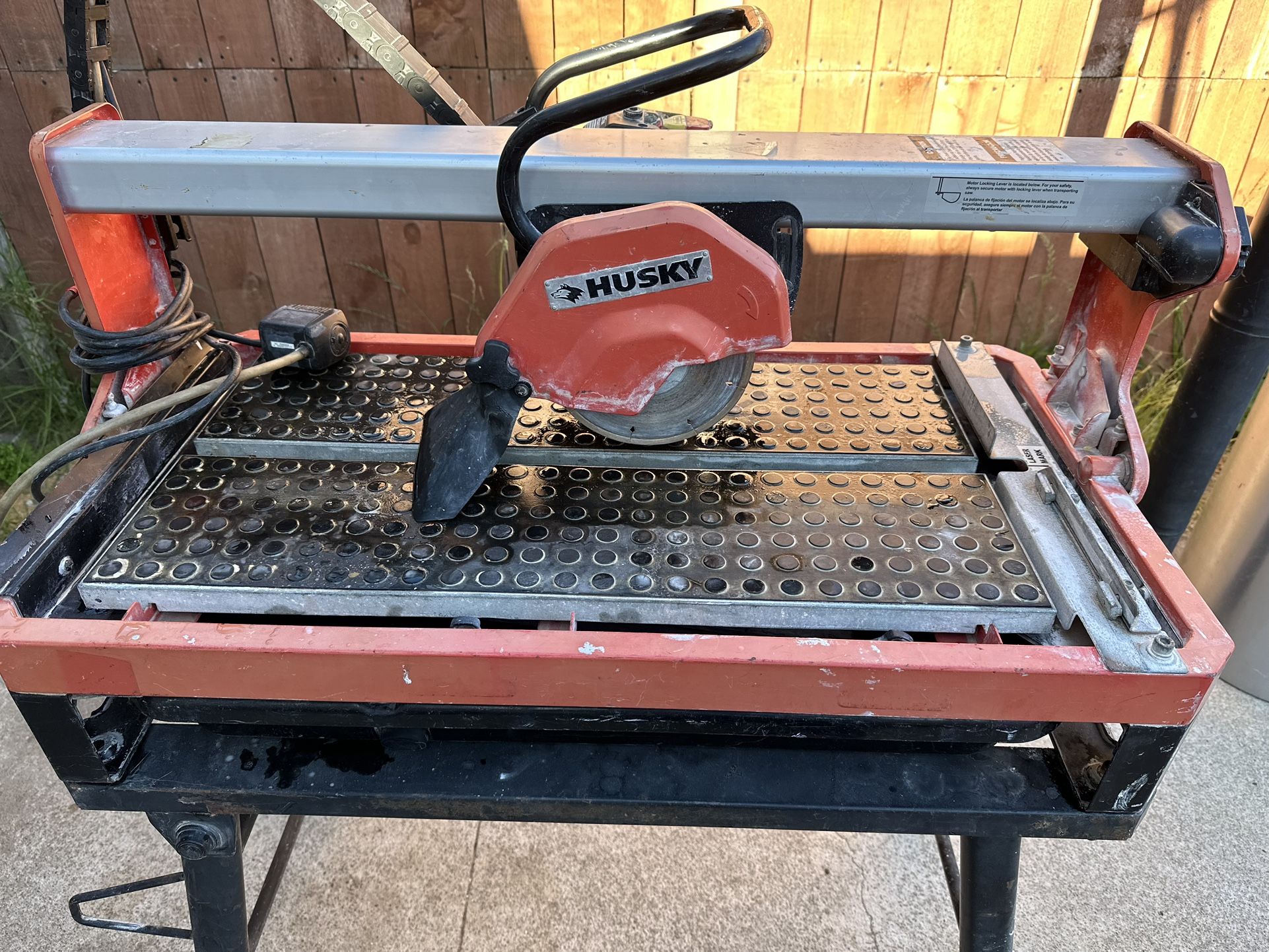 Husky Tile Saw