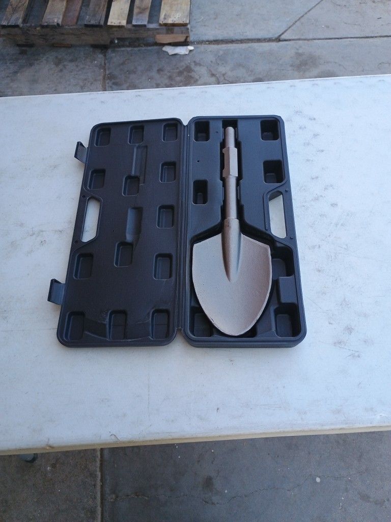 Hammer Clay Spade