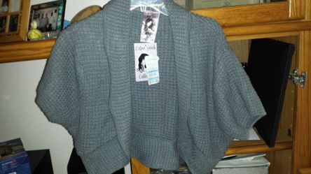Grey shrug