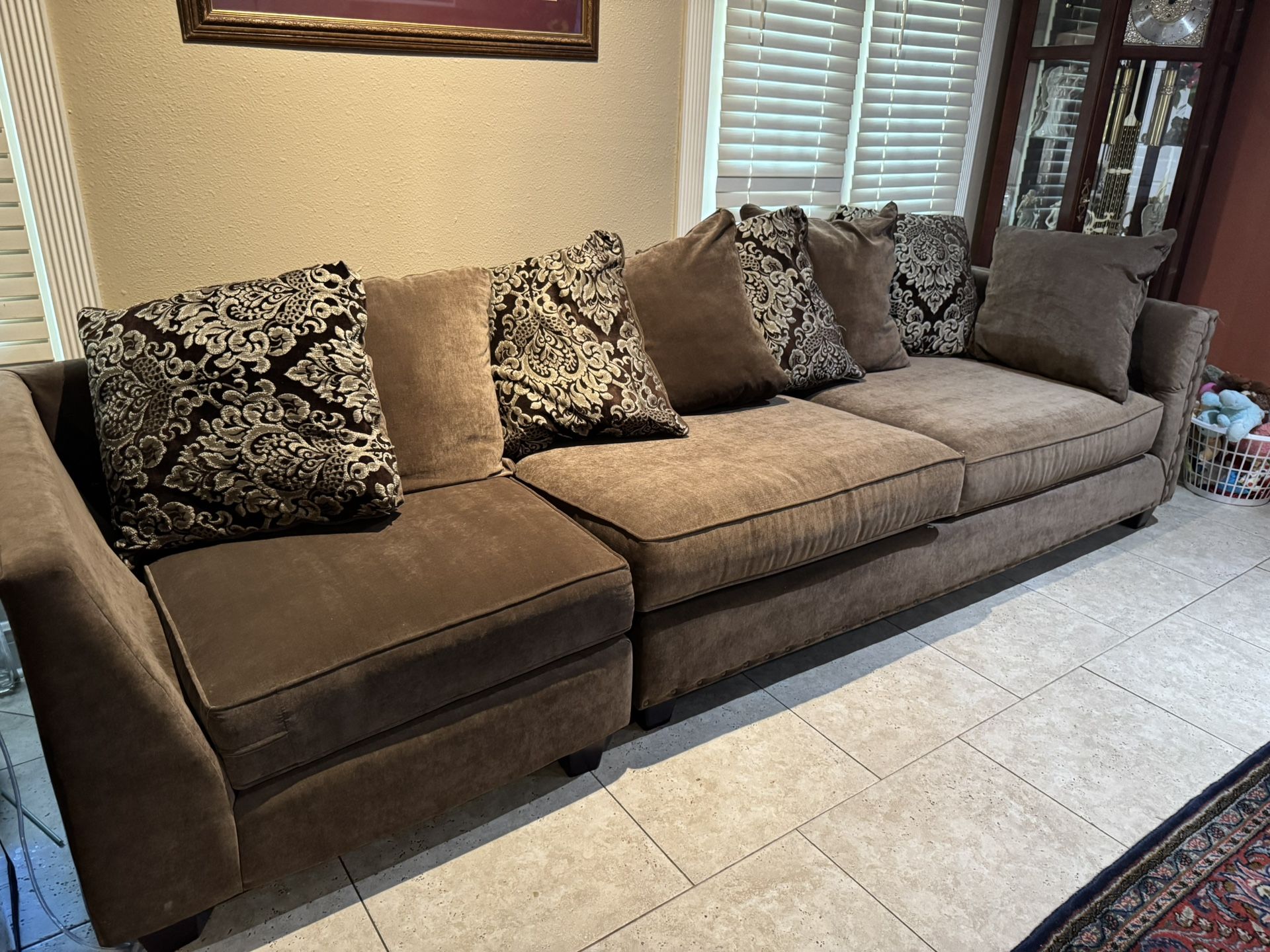 2 Piece Sectional W/ Pillows