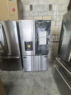 Refrigerator 