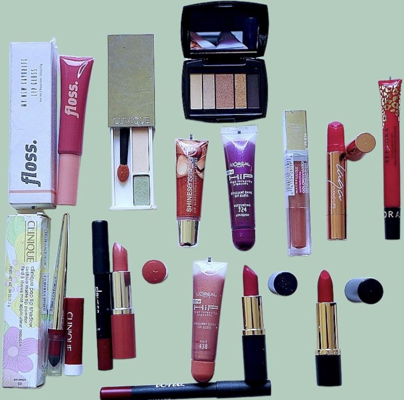 Clinique, and Estee Lauder makeup Bundle for Sale Pico Rivera, - OfferUp