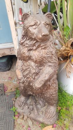 $70 Oso de concreto 48 pulgadas de alto