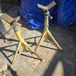 V-head heavy duty pipe stands

