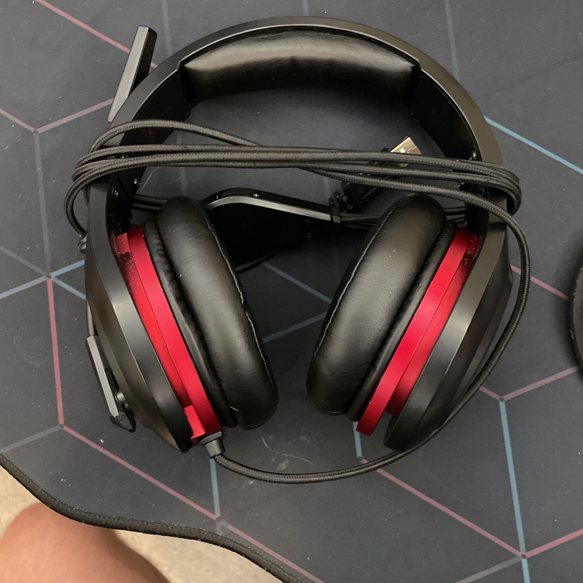 Xiberia USB Headset 