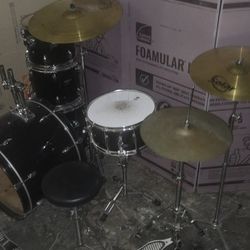 Ludwig Drumset 