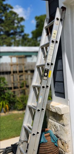16-Ft Aluminum Extension Ladder